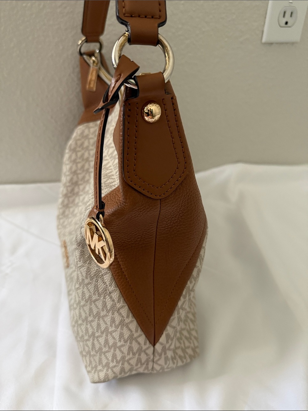 Michael Kors Cream Signature Canvas Hobo with Tan Leather Trim - Picture 3 of 12